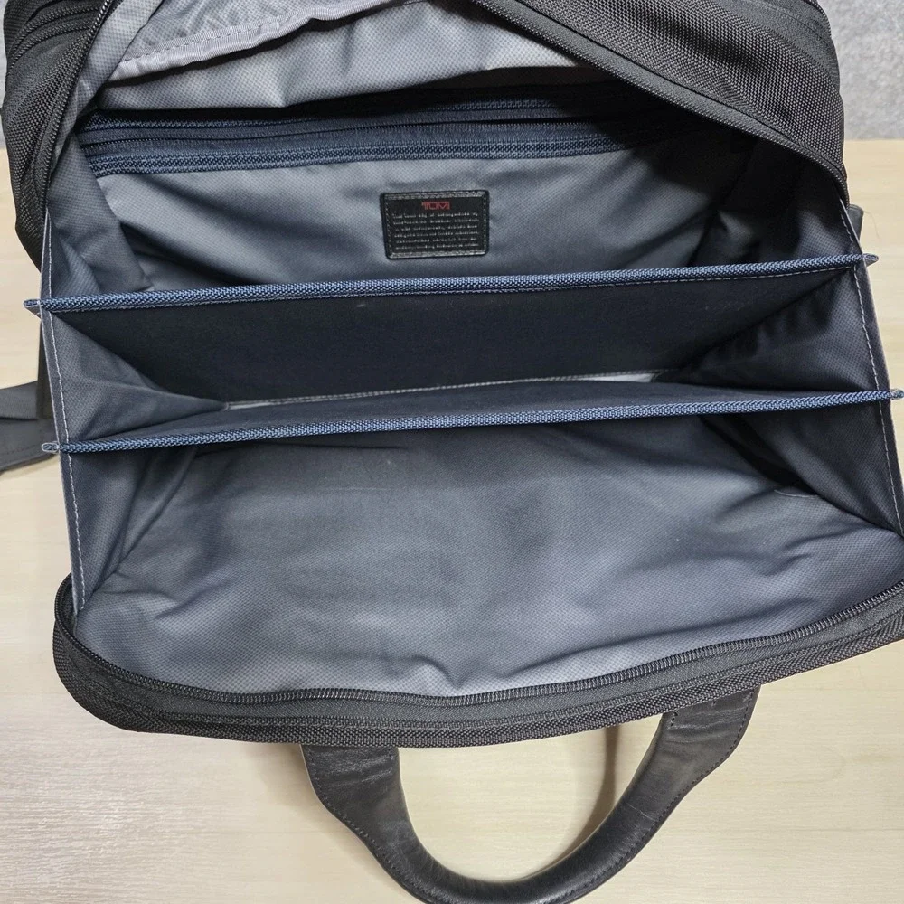 Tumi Black Alpha 2‎ FXT T-Pass Expandable Laptop Brief Bag 26145D2